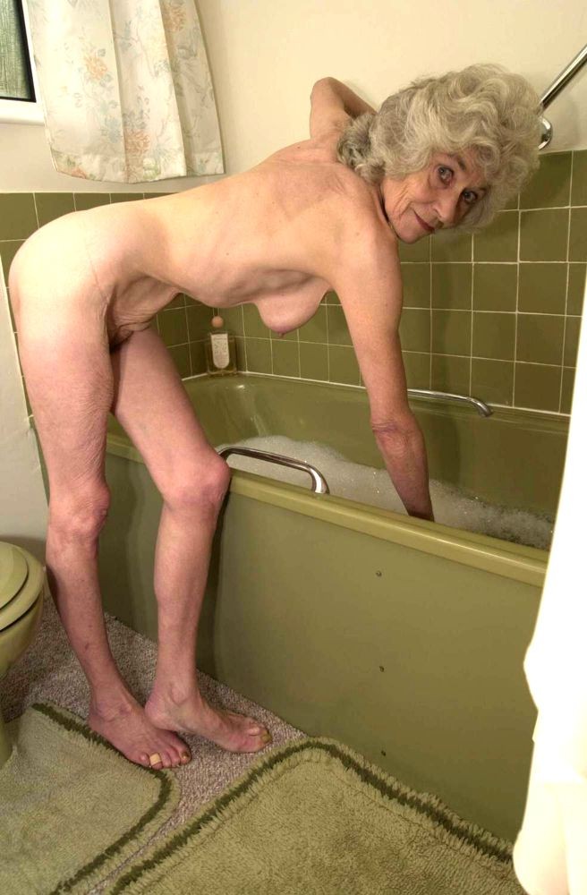 Sling reccomend bathroom nude in sexy granny is