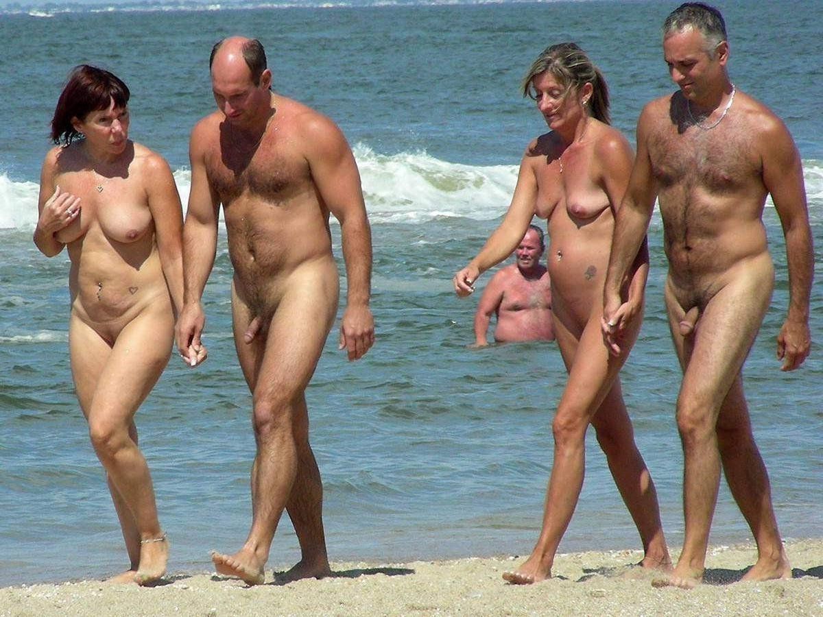 Mature nude greek women