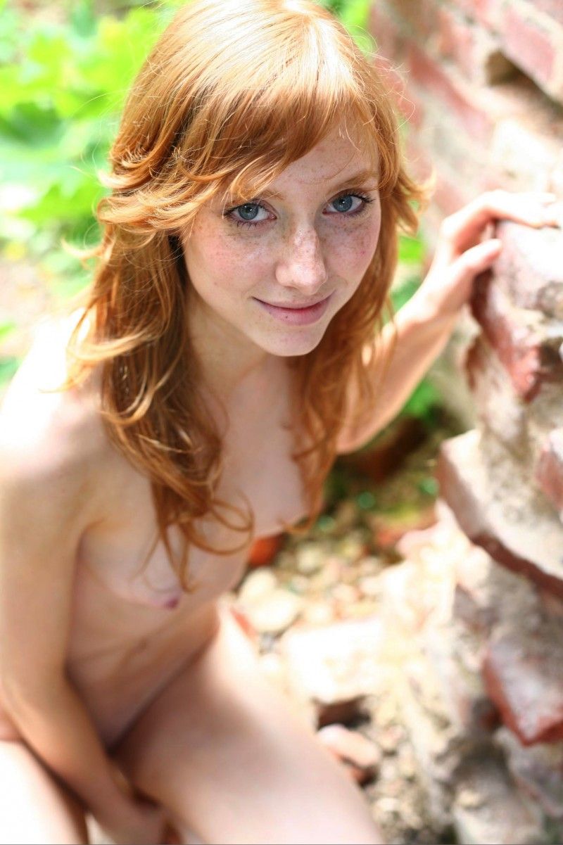 Red head girls age 45 naked picture