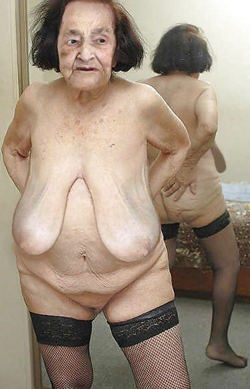 CatвЂ™s E. recomended breasts old naked sagging