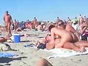 Femme nue plage