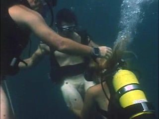 Underwater sex scuba